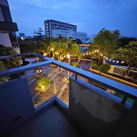 Cubao Manhattan Heights Unit 5A Tower C 奎松市 外观 照片