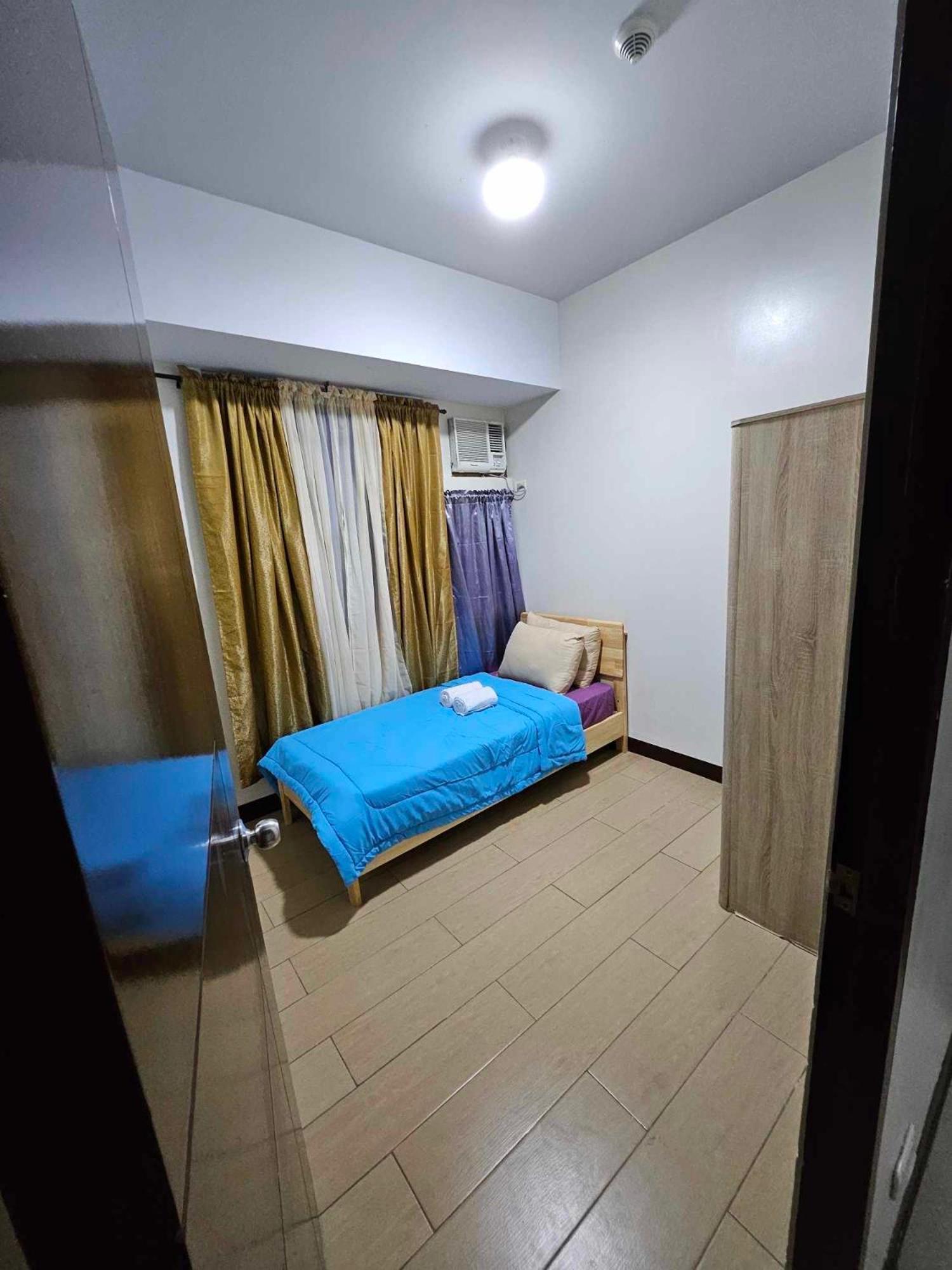Cubao Manhattan Heights Unit 5A Tower C 奎松市 外观 照片