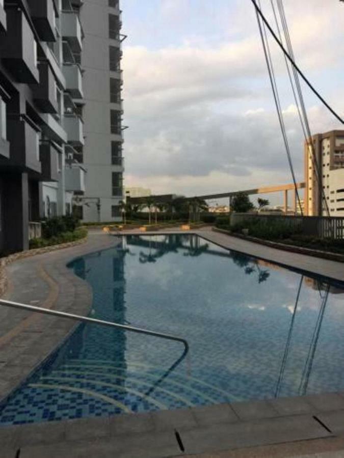 Cubao Manhattan Heights Unit 5A Tower C 奎松市 外观 照片