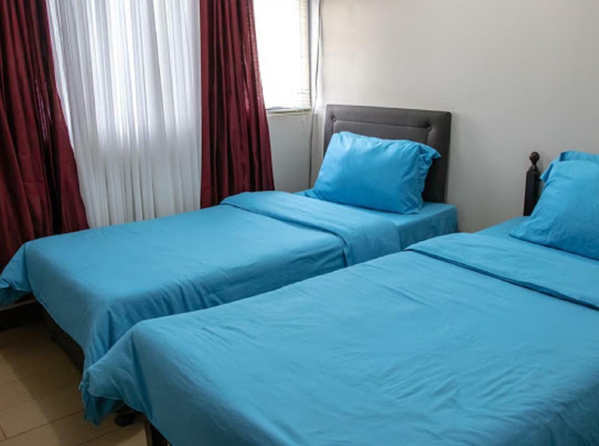 Cubao Manhattan Heights Unit 5A Tower C 奎松市 外观 照片