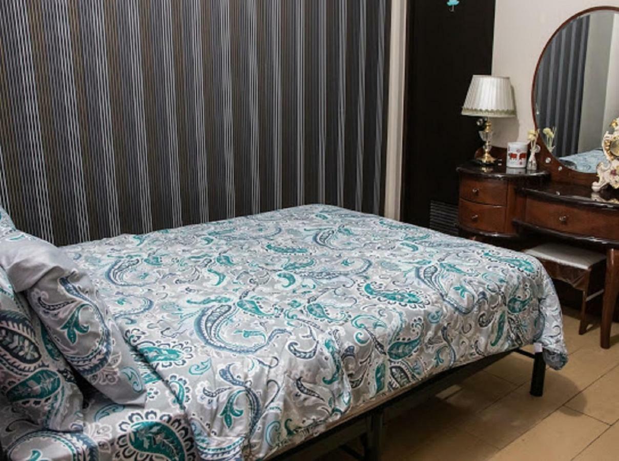 Cubao Manhattan Heights Unit 5A Tower C 奎松市 外观 照片