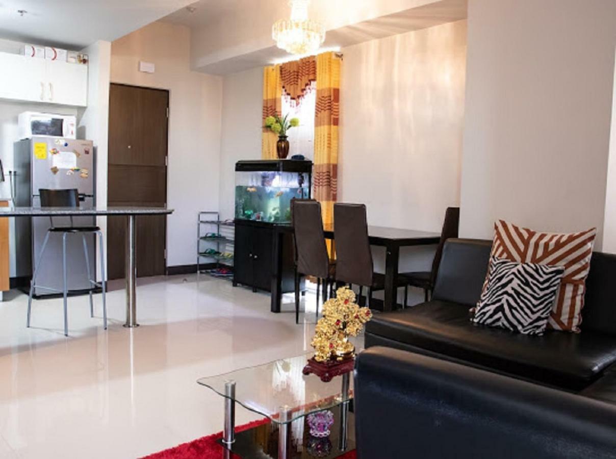 Cubao Manhattan Heights Unit 5A Tower C 奎松市 外观 照片