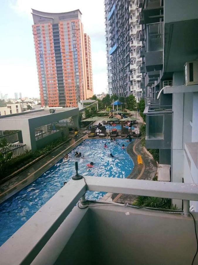 Cubao Manhattan Heights Unit 5A Tower C 奎松市 外观 照片