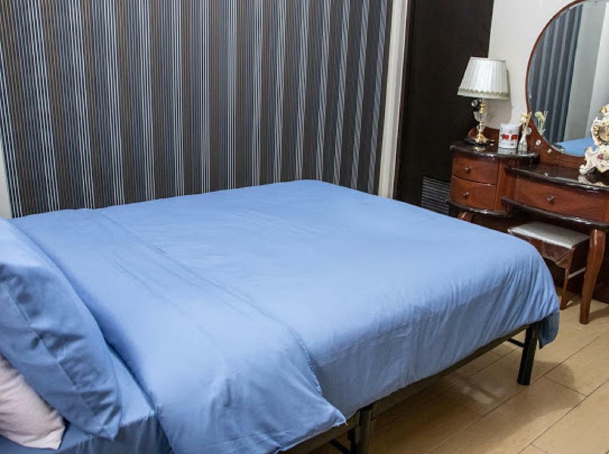 Cubao Manhattan Heights Unit 5A Tower C 奎松市 外观 照片