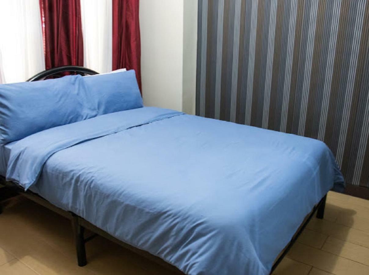 Cubao Manhattan Heights Unit 5A Tower C 奎松市 外观 照片